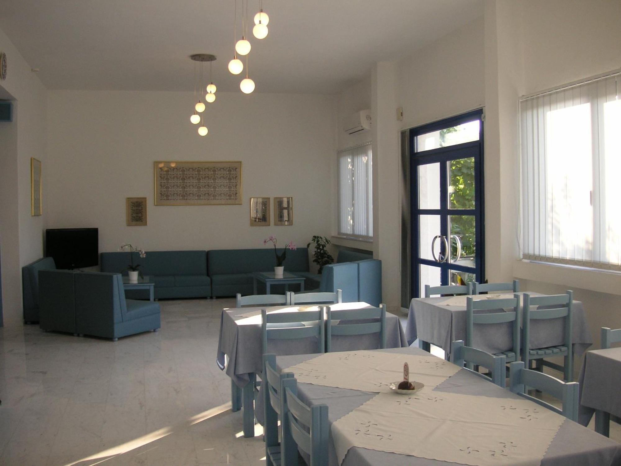Danae Hotel Лименас Екстериор снимка