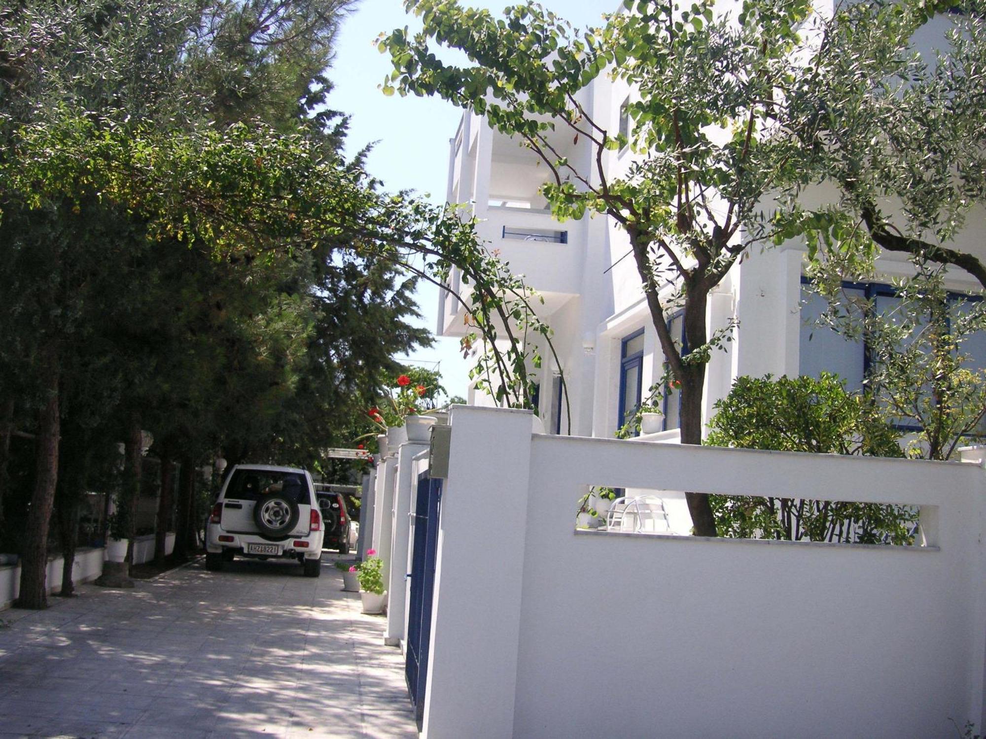 Danae Hotel Лименас Екстериор снимка