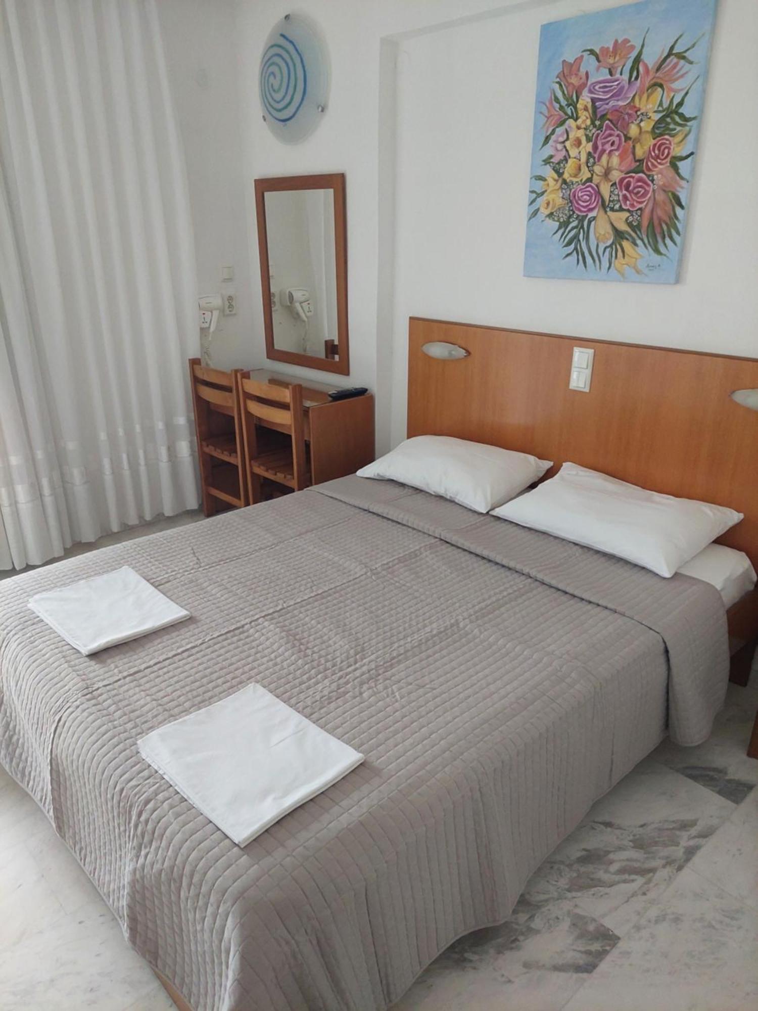 Danae Hotel Лименас Екстериор снимка