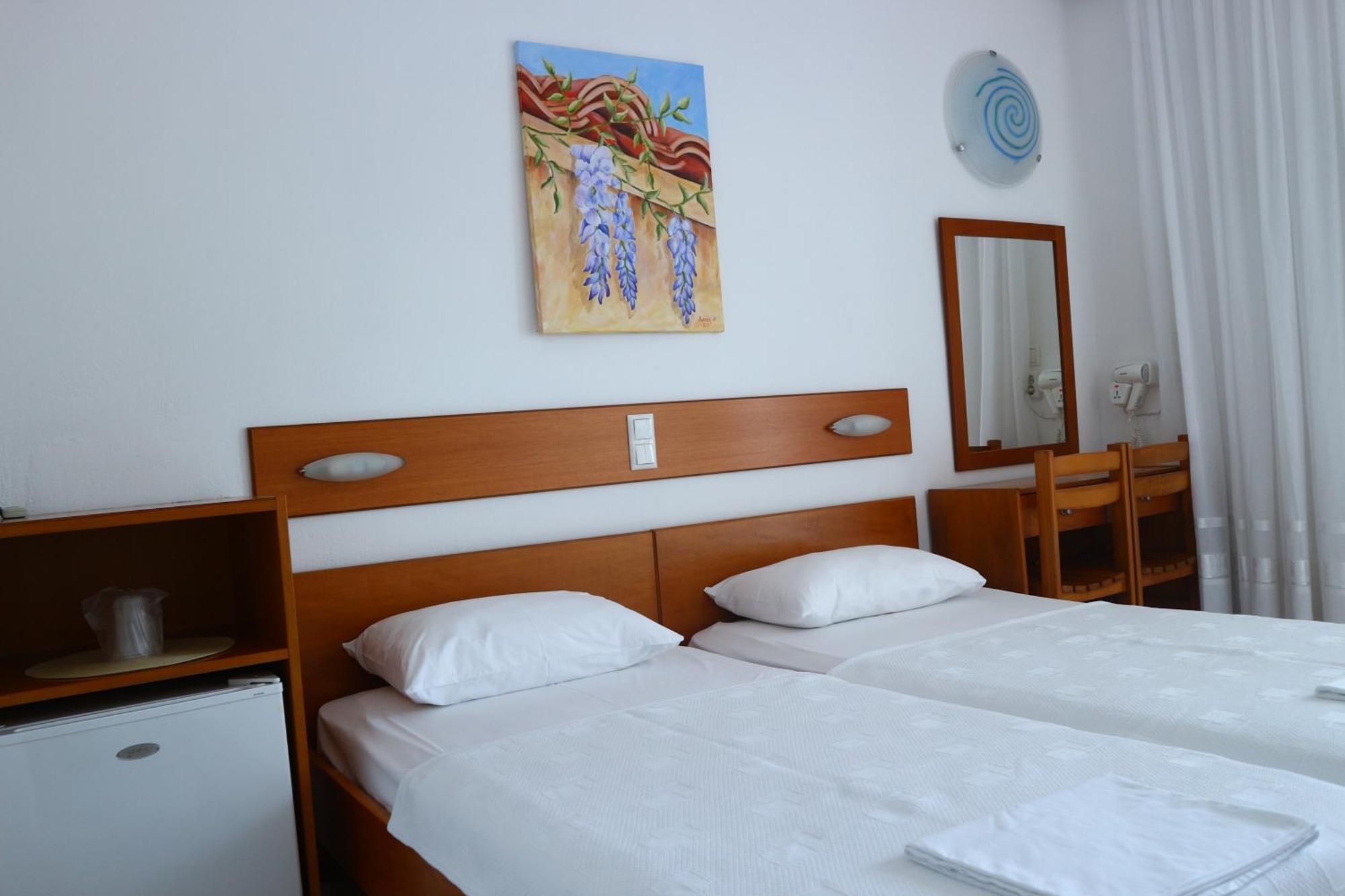 Danae Hotel Лименас Екстериор снимка