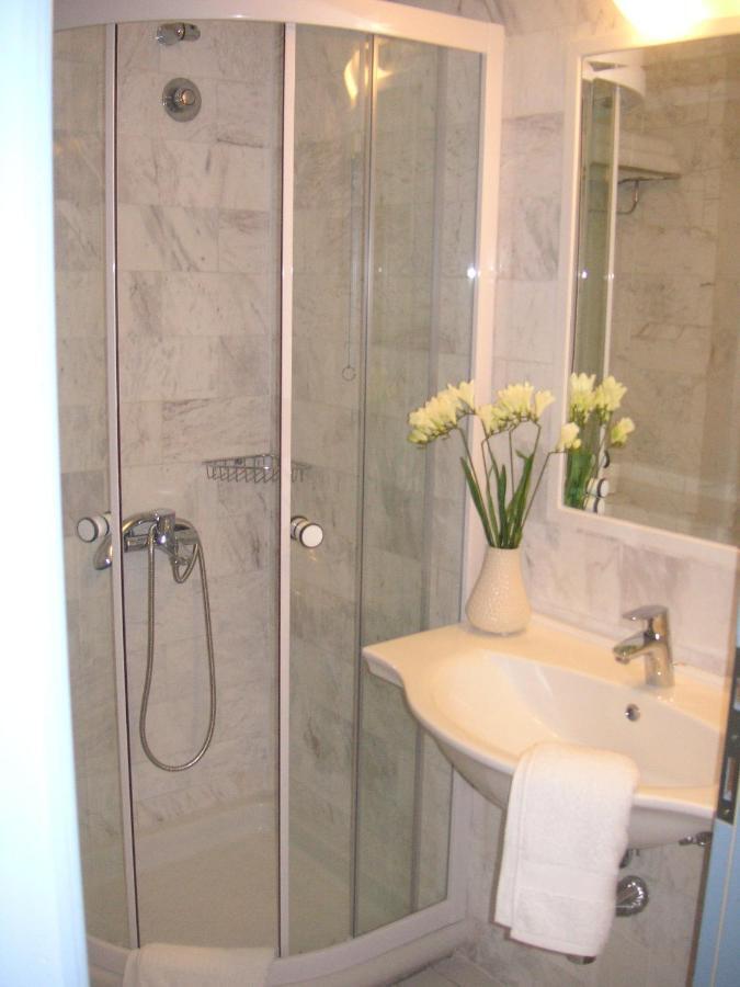 Danae Hotel Лименас Стая снимка